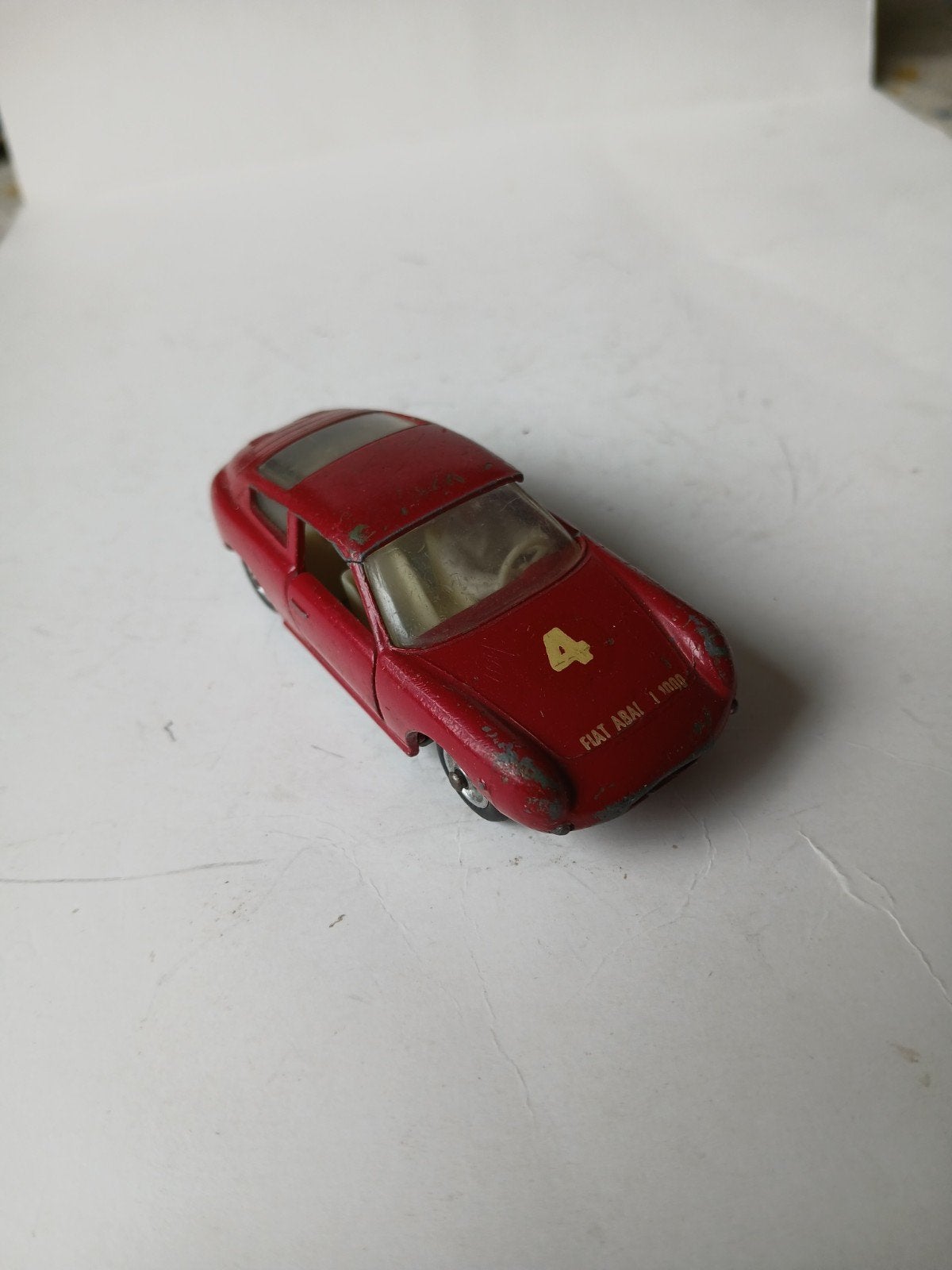 Fiat Abarth 1000. oude Solido 1:43. opknapper, Ophalen of Verzenden, Gebruikt, Auto, Solido