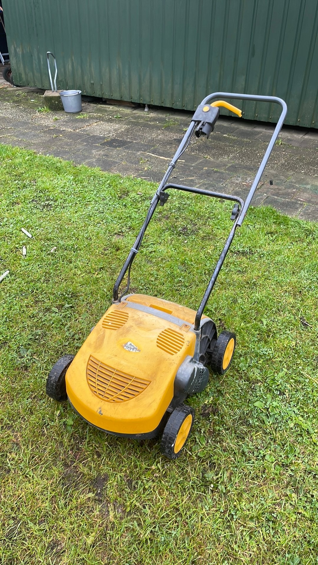 Stiga 500w verticuteer machine, Ophalen, Zo goed als nieuw