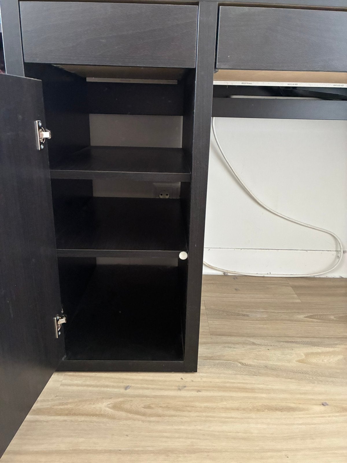 Zwart bureau met opbergkast en lades, Ophalen, Zo goed als nieuw