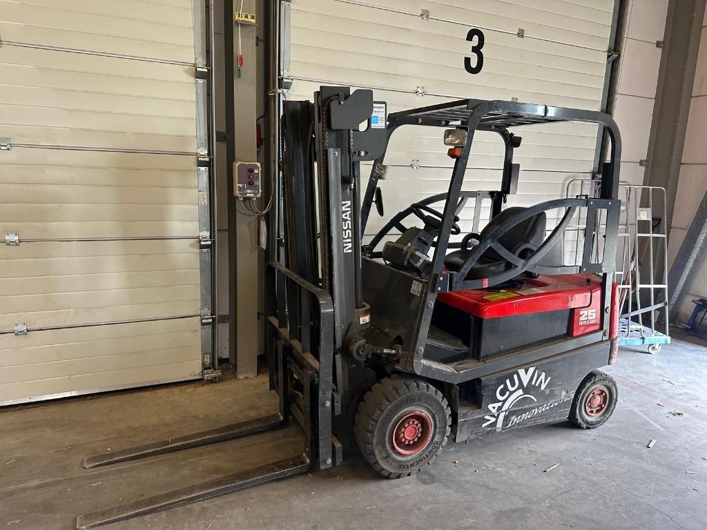 Nissan Elektrische Heftruck 2.5T | Sideshift, Zakelijke goederen, Machines en Bouw | Heftrucks en Intern transport, Heftruck, Ophalen of Verzenden