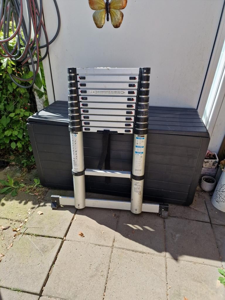 Telescoop ladder 3.31M, Ophalen of Verzenden, Zo goed als nieuw, 2 tot 4 meter
