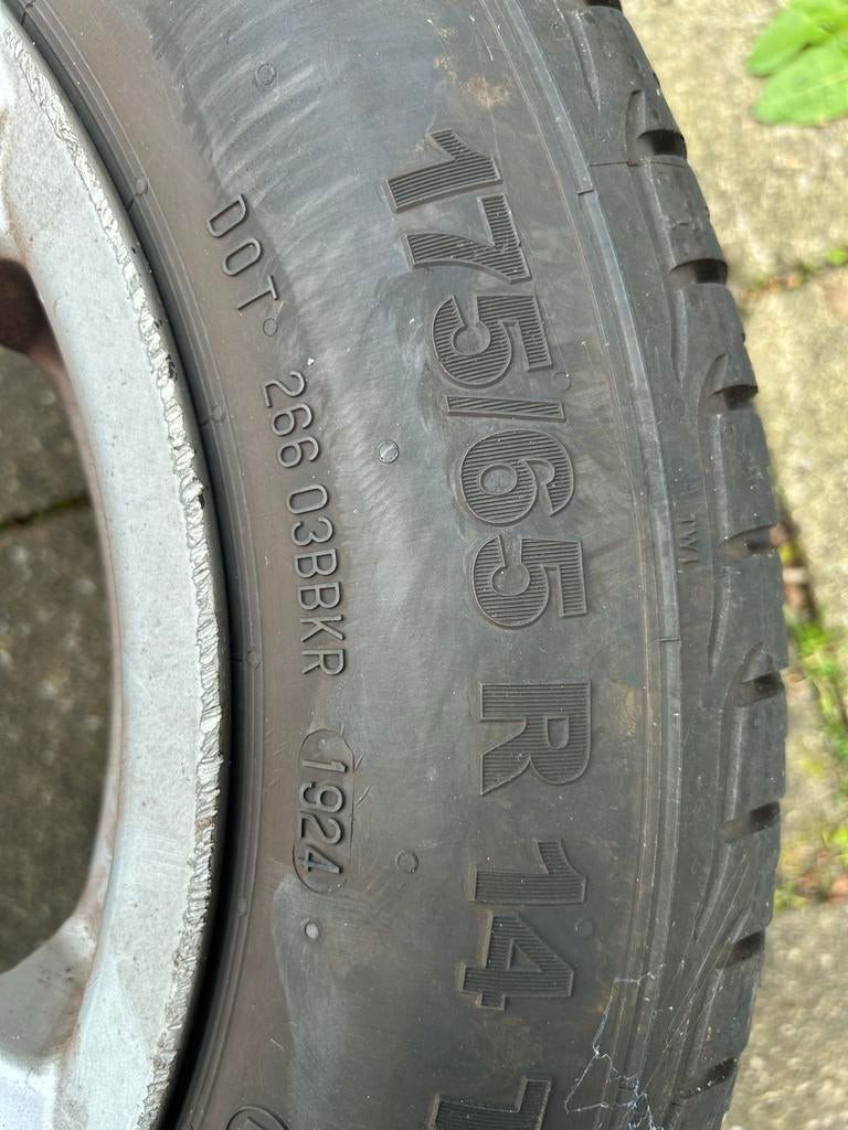 Ford band met lichtmetalen velg 175/65 R14, Auto-onderdelen, Banden en Velgen, Banden en Velgen, Zomerbanden, 14 inch, 175 mm