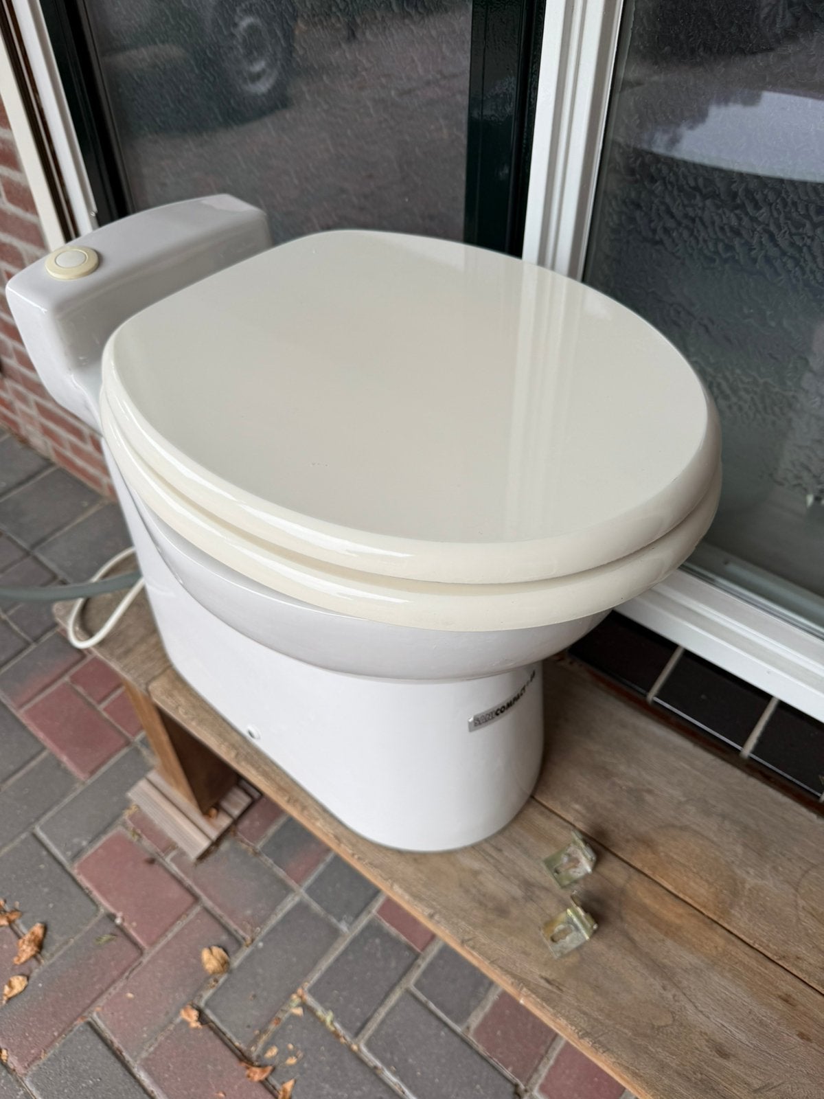 SFA Sanicompact 48 vermaler toilet – werkend – Sanibroyeur, Doe-het-zelf en Verbouw, Sanitair, Ophalen, Steen, Gebruikt, T