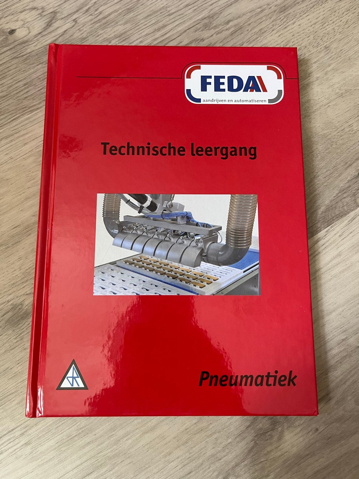 Pneumatiek - Technische leergang (FEDA), Boeken, Ophalen of Verzenden, Zo goed als nieuw, Werktuigbouwkunde