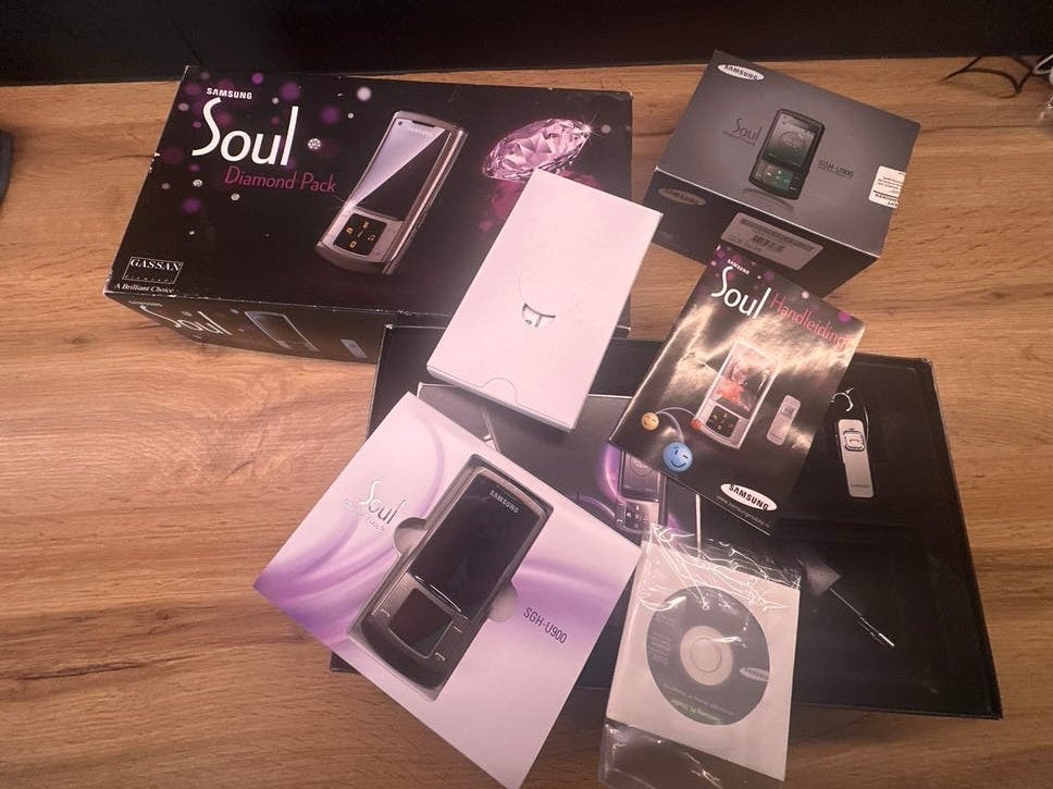 Samsung SGH-U900 Soul Diamond Pack - Zo goed als nieuw, Telecommunicatie, Ophalen, Schuifmodel, Zo goed als nieuw, Zonder simlock