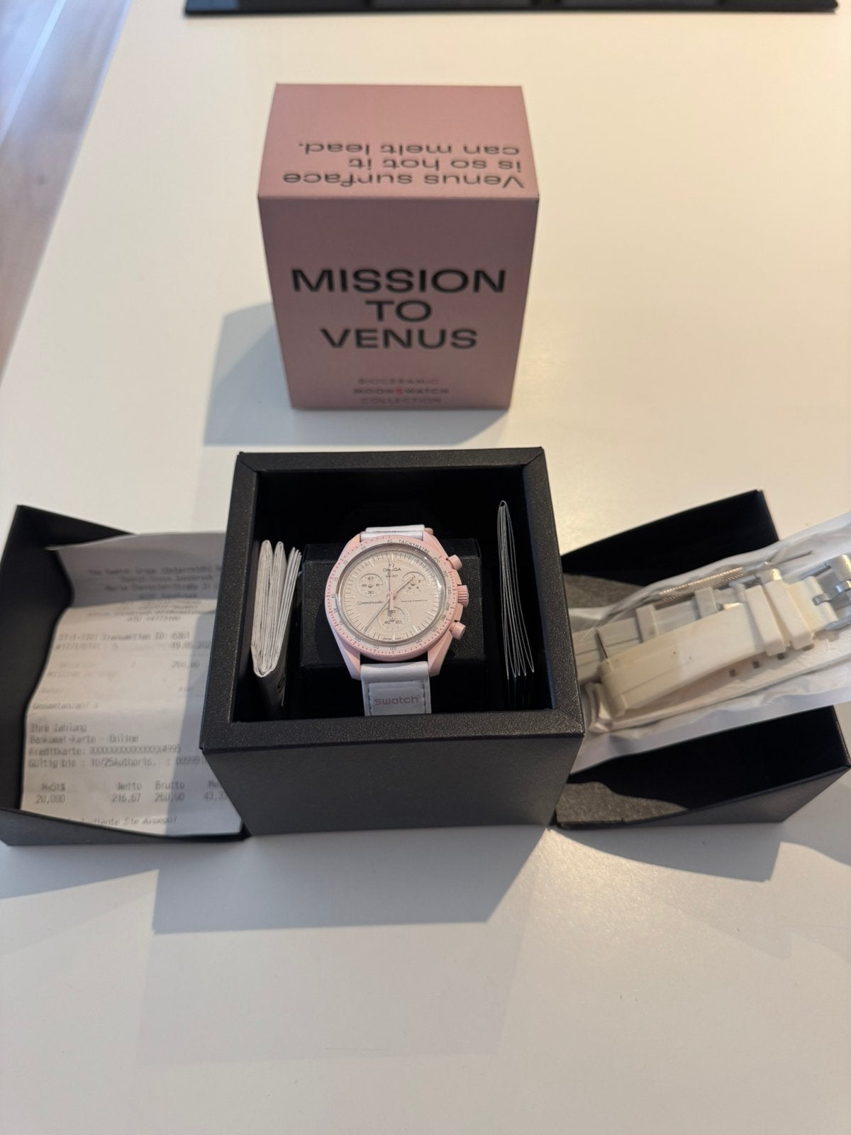 Omega x Swatch Speedmaster MoonSwatch – Mission to Venus, Ophalen of Verzenden, Zo goed als nieuw, Kunststof, Swatch