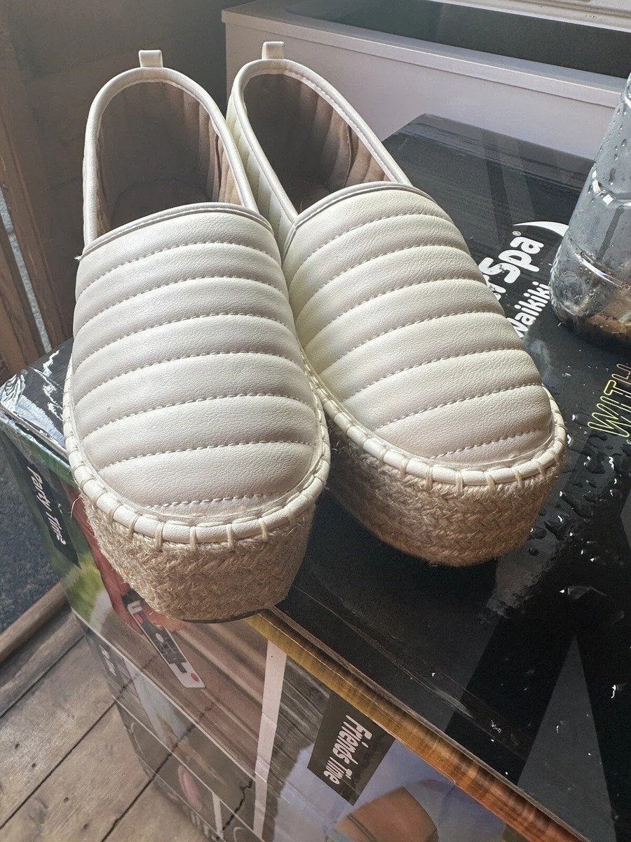Asos dames schoenen maat 36, Kleding | Dames, Schoenen, Ophalen of Verzenden, Zo goed als nieuw, Zwart, Sneakers of Gympen