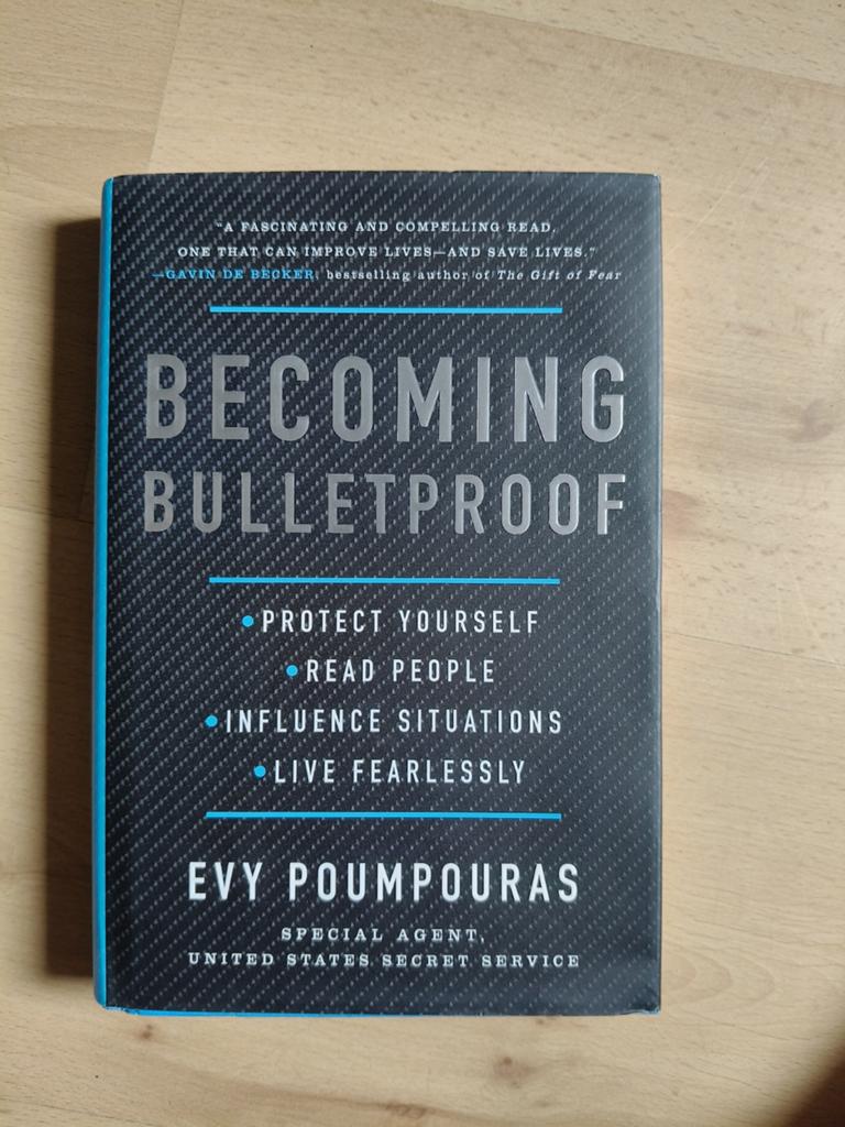 Boek: Becoming Bulletproof. Evy Poumpouras, Ophalen of Verzenden
