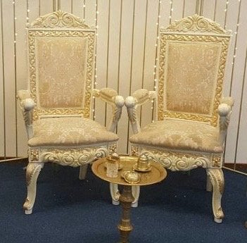 Luxe Trouwstoelen Set - Goud en Crème, Ophalen