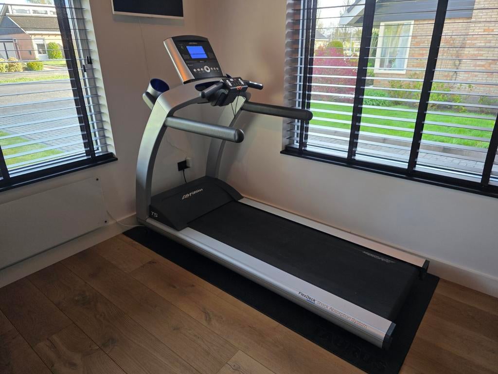 Life Fitness loopband T5 Go Console, Ophalen, Zo goed als nieuw, Loopband