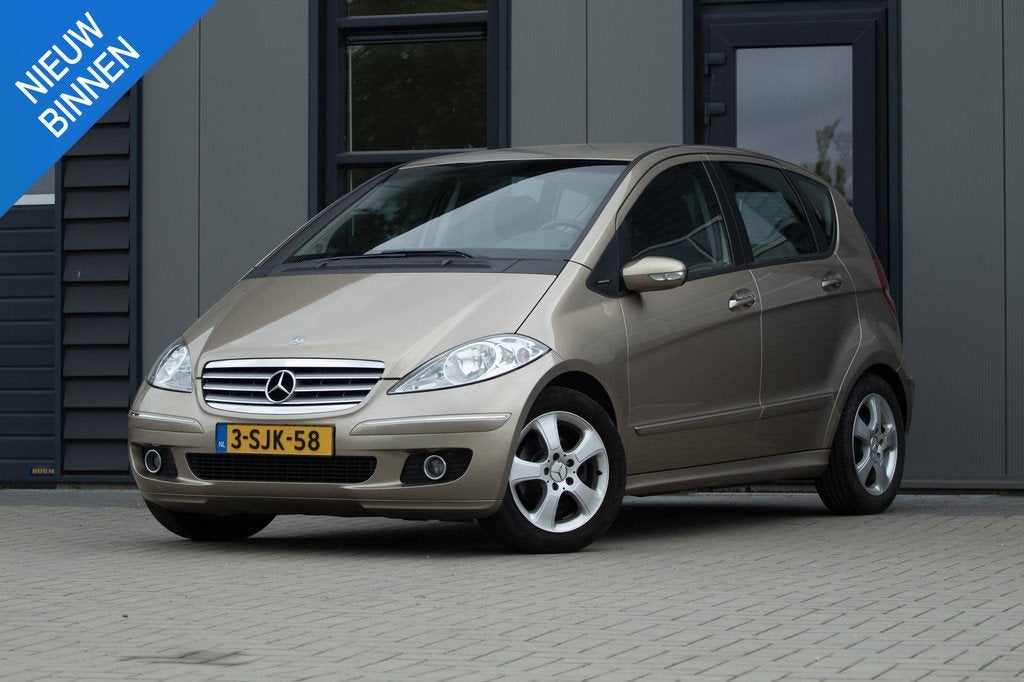 Mercedes-Benz A-klasse 150 Avantgarde | Lage KM | Stoelverwa, Voorwielaandrijving, Stoelverwarming, 400 kg, Leder en Stof