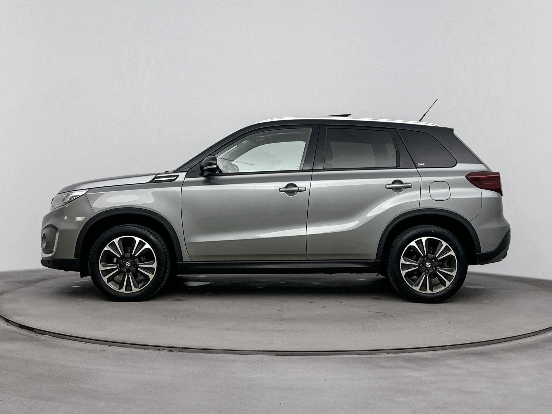 Suzuki Vitara 1.4 Boosterjet Style Smart Hybrid | Apple Carp, Auto's, 12 maanden, Gebruikt, 4 cilinders, Leder en Stof