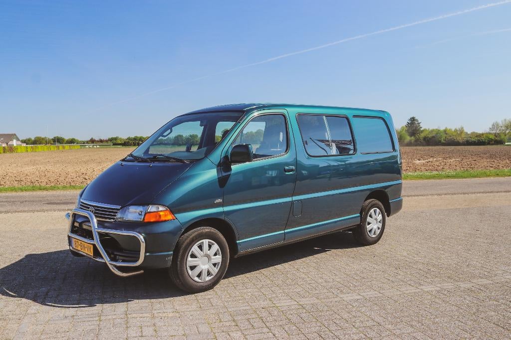Toyota Hi-ace 2.5 D4-d 100 Emotion DC EX. 2004, Auto's, 2000 kg, Bedrijf, Grijs, Toyota