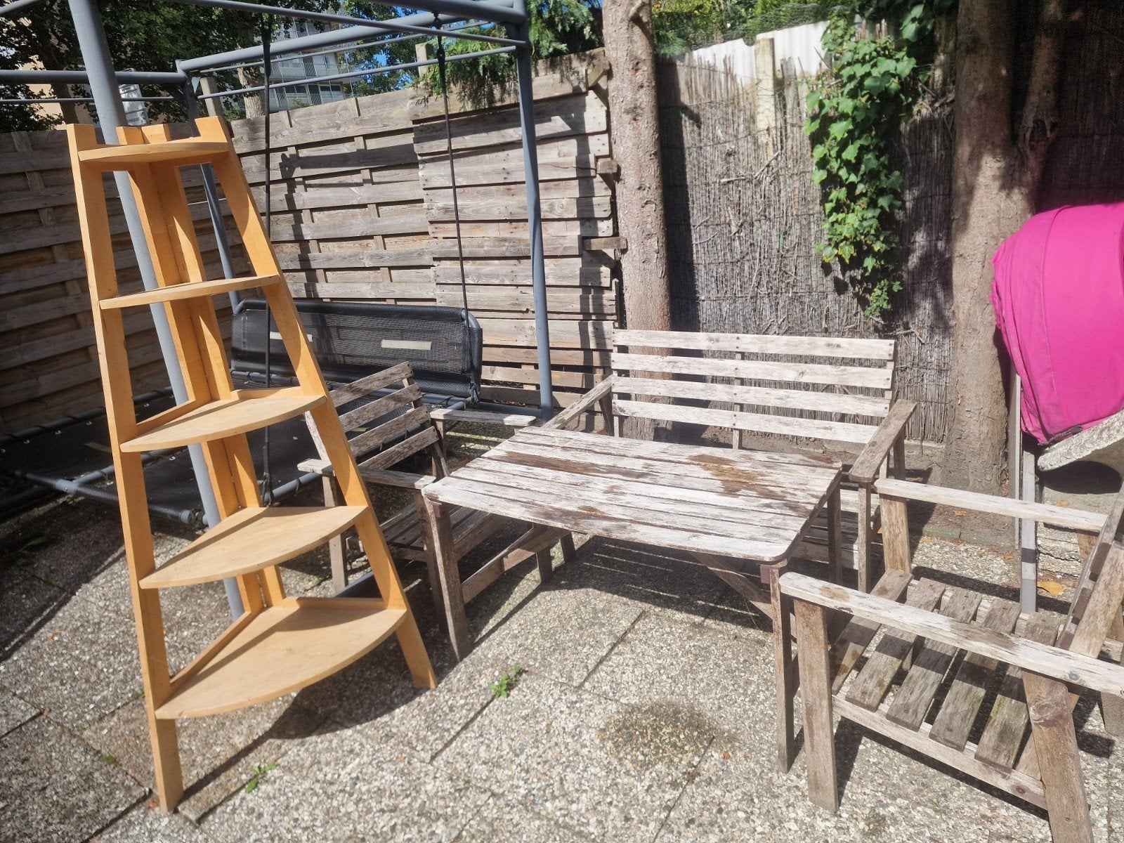 Houten tuinset: tafel met 2 stoelen en bankje, Tuin en Terras, Ophalen, Gebruikt, Rechthoekig, Hout