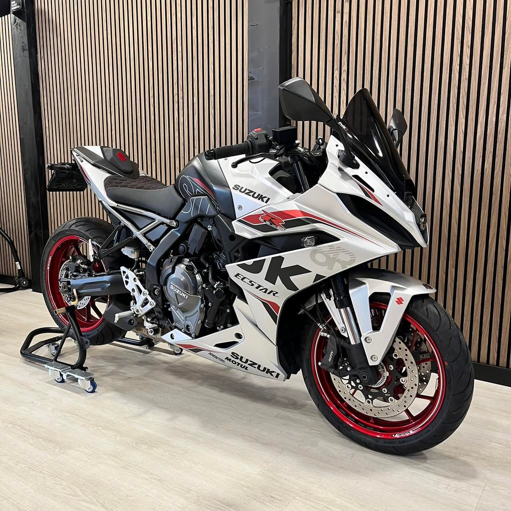 Suzuki GSX-8R | racing special | BTW, Motoren, Motoren | Suzuki, 2 cilinders, Motorrijbewijs A, Super Sport, Meer dan 35 kW