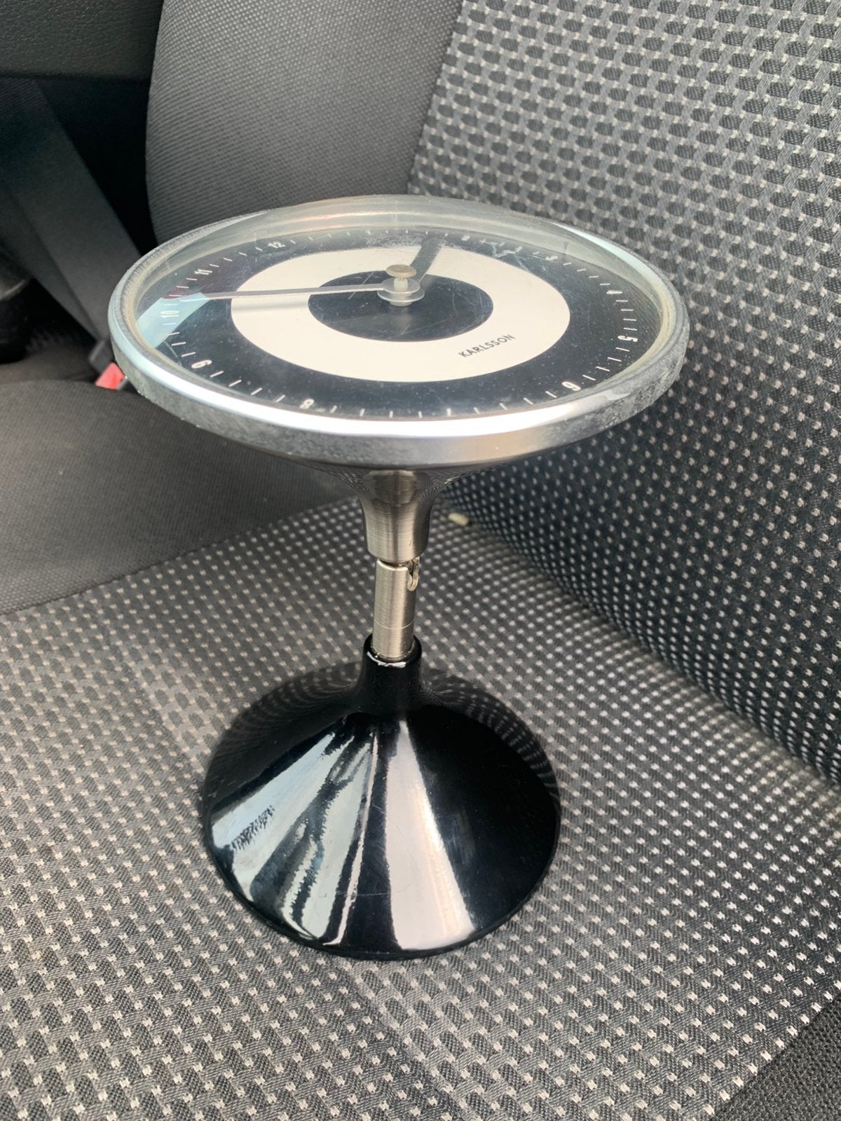 Klok vintage Karlsson tafelklok in Space Age-stijl,, Ophalen of Verzenden, Zo goed als nieuw