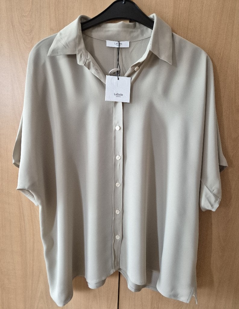 Nieuw Oversized Crêpe Overhemd - Mt 46/50 - LaSalle, Kleding | Dames, Beige, Maat 46/48 (XL) of groter, Nieuw, Ophalen of Verzenden