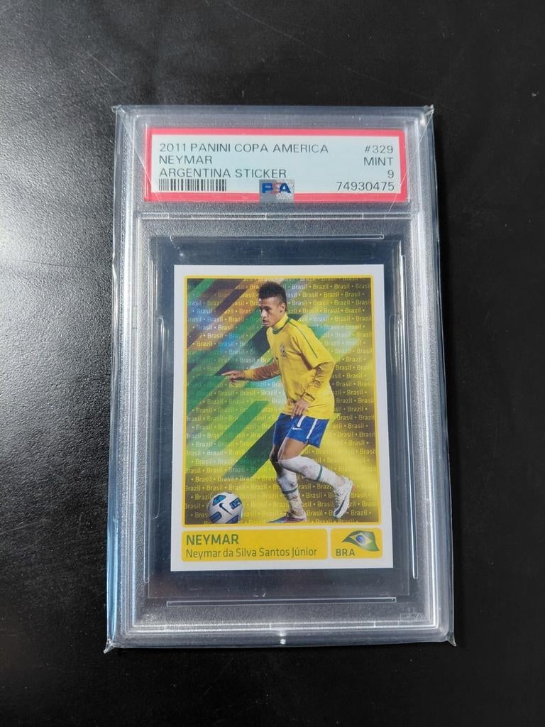 Neymar jr. ROOKIE (brazilie) panini 2011 psa 9, Ophalen of Verzenden, Nieuw, Buitenlandse clubs, Poster, Plaatje of Sticker