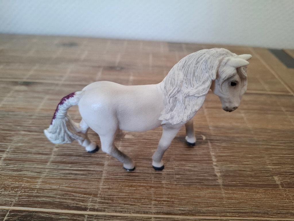 Schleich 13942 ijslander merrie paard, Ophalen of Verzenden, Zo goed als nieuw