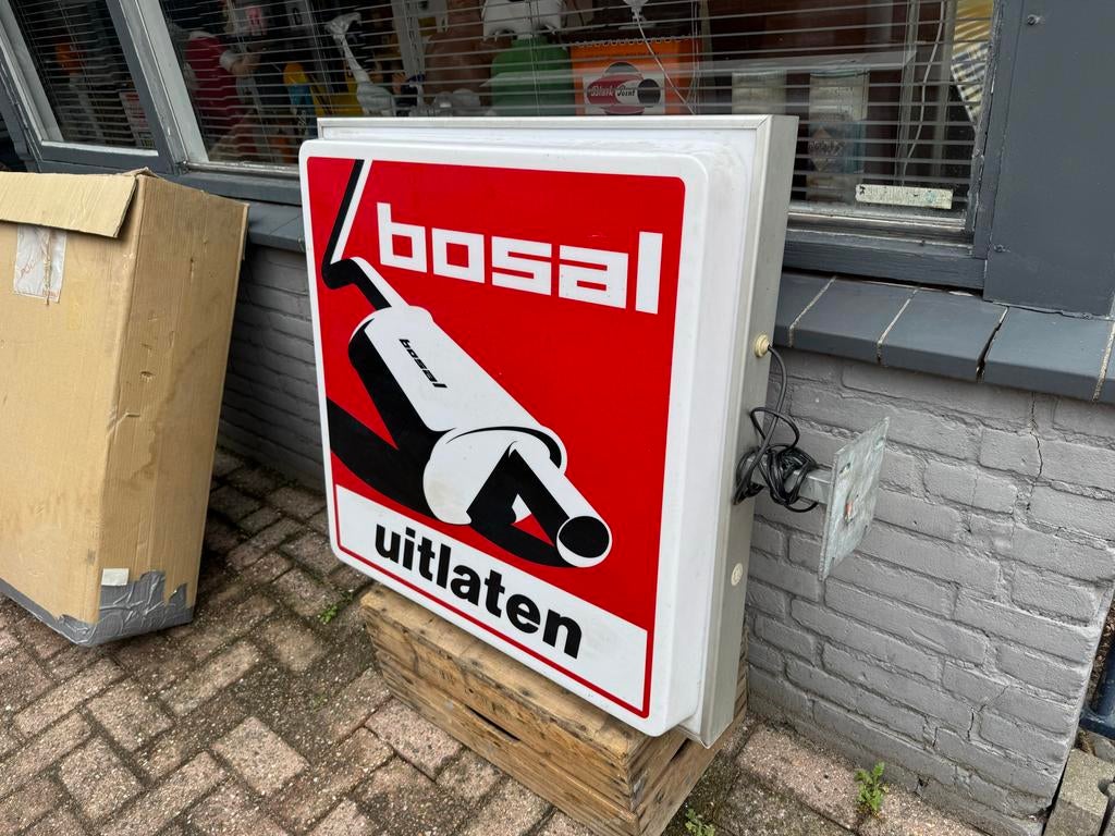 Bosal Uitlaten Lichtbak Reclamebord Garagebord, Ophalen, Gebruikt, ., Lichtbak of (neon) lamp