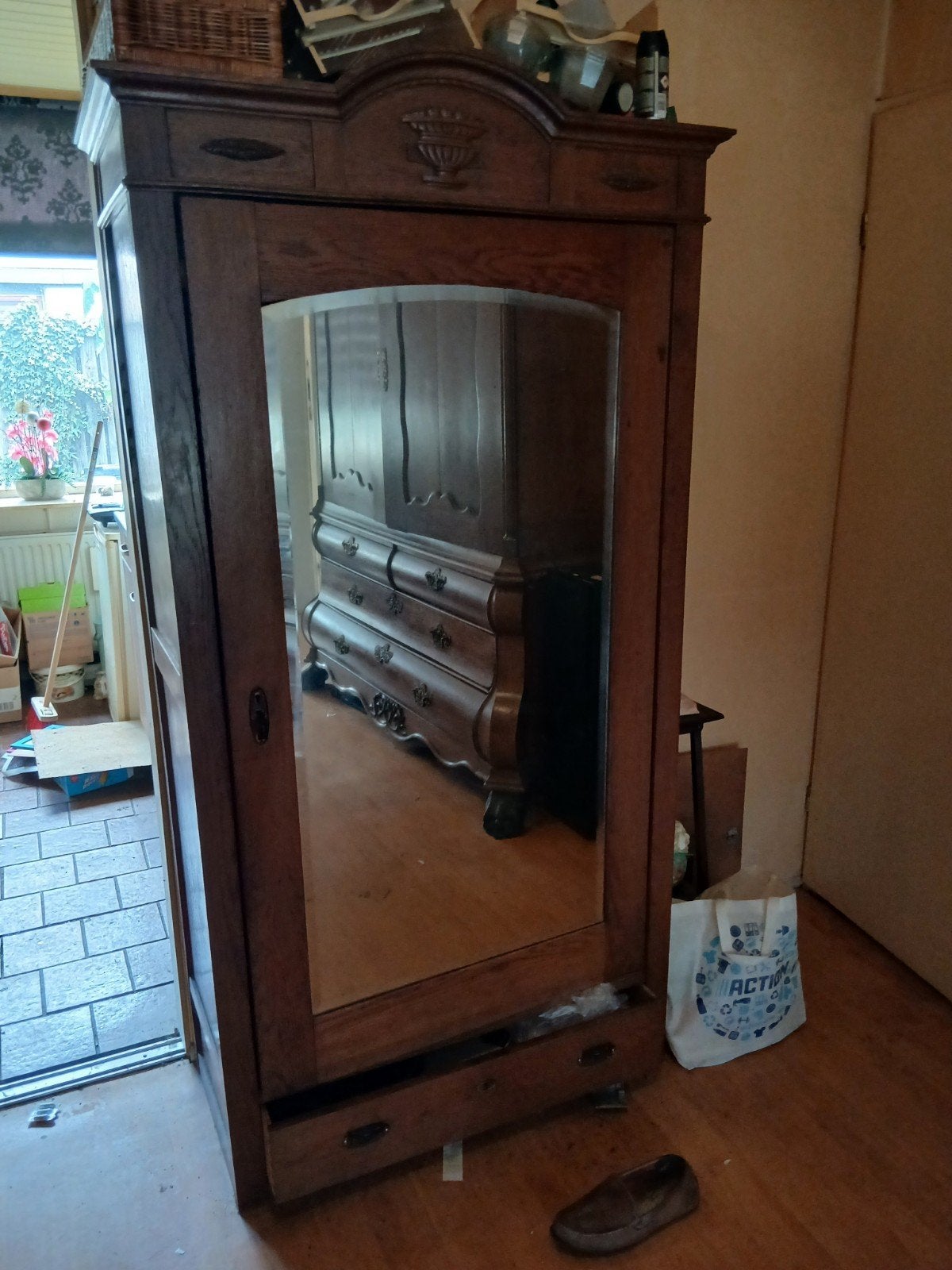 kast ( moet maandag of dinsdag weg ), Antiek en Kunst, Ophalen of Verzenden