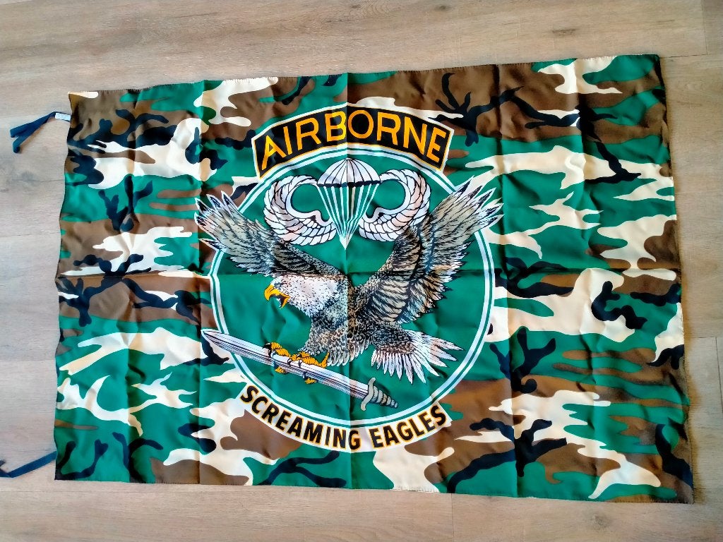Airborne Screaming Eagles vintage logo vlag RARE, Ophalen of Verzenden, Overige soorten, Overige gebieden, Overige typen