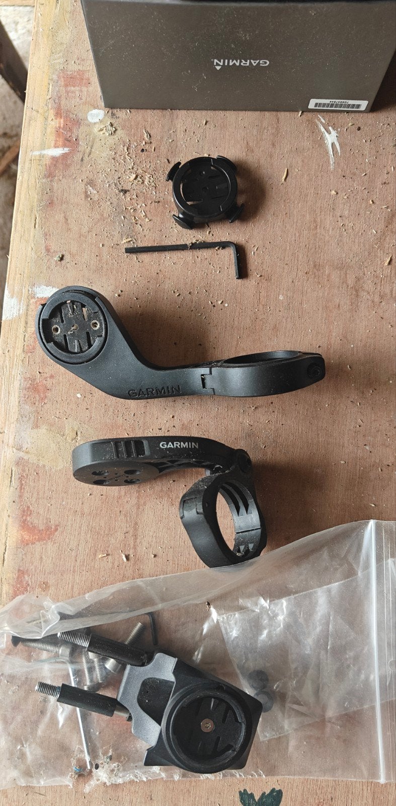 Garmin mounts, Fietsen en Brommers, Fietsaccessoires | Fietscomputers, Ophalen of Verzenden, Draadloos, Nieuw