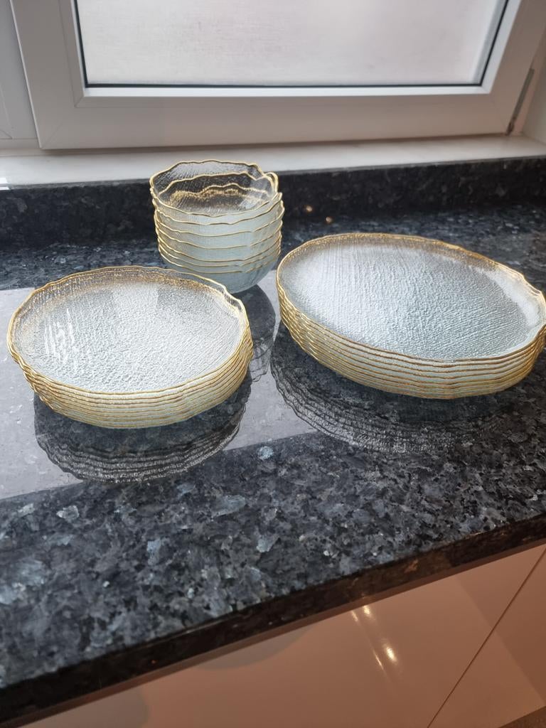 Servies Karaca, Ophalen
