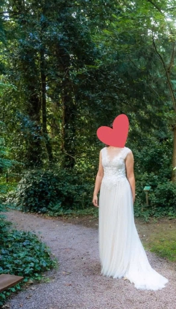 Ivoren bruidsjurk maat 38, A-lijn met kant en sleep, Ophalen, Zo goed als nieuw, Overige kleuren, Trouwjurk