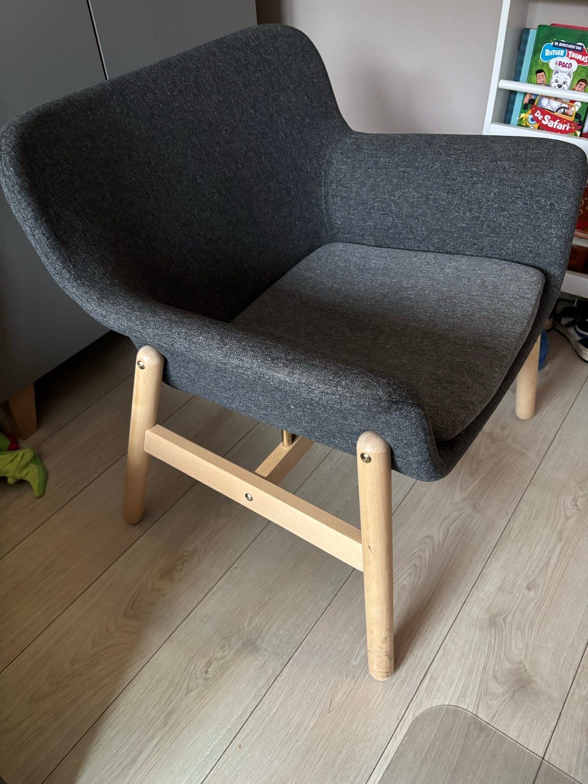 Vedbo fauteuil, Gunnared donkergrijs, Huis en Inrichting, Ophalen, Zo goed als nieuw, Hout, Eén