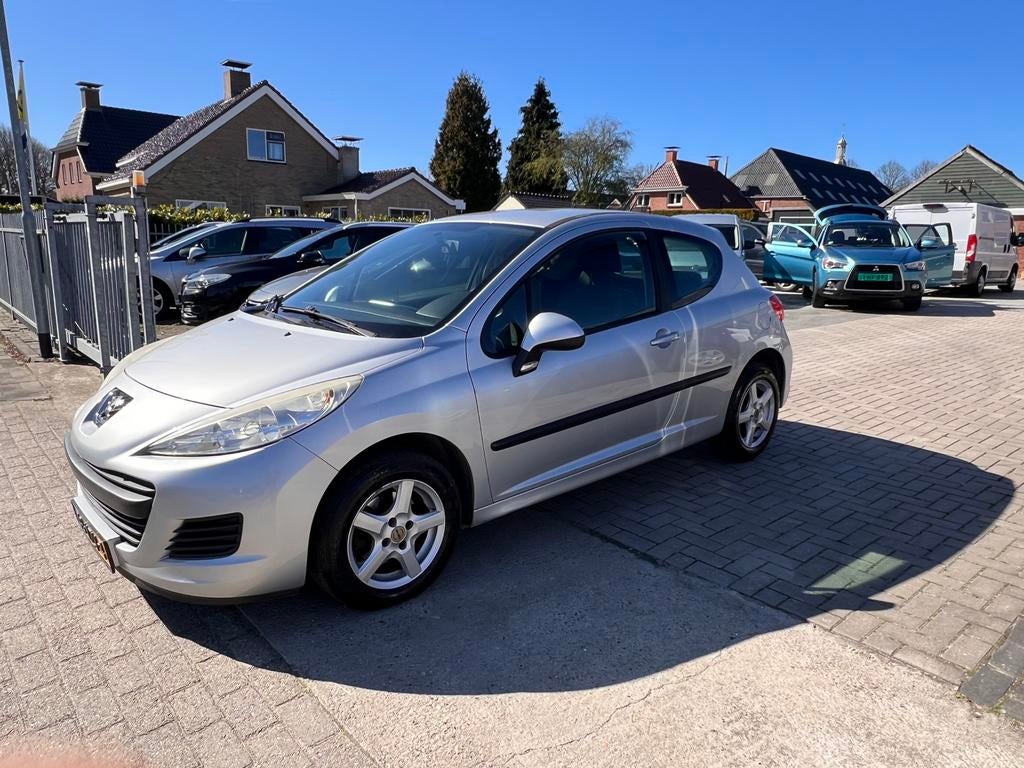 Peugeot 207 1.4 VTI 16V 3DRS 2010 Grijs, Auto's, Voorwielaandrijving, 49 €/maand, Origineel Nederlands, Bedrijf