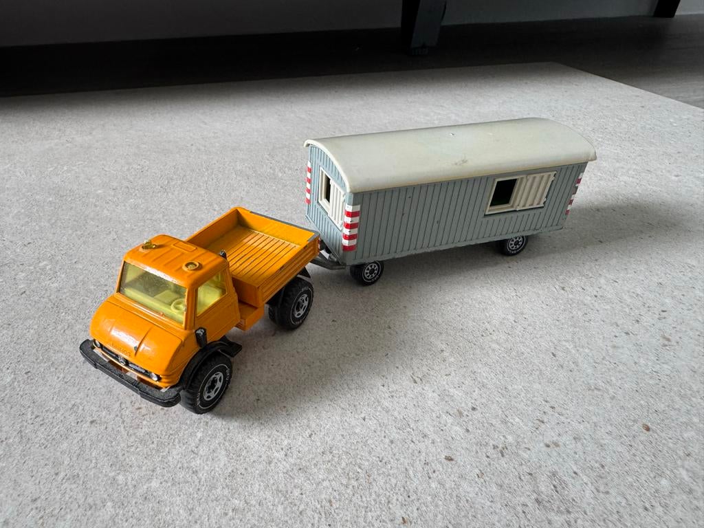 SIKU 2519 Unimog met bouwkeet - Vintage speelgoed, Overige merken, Gebruikt, Groter dan 1:32, Ophalen of Verzenden