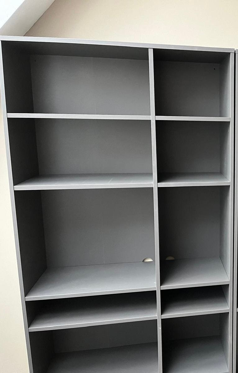 Ruime donkergrijze Ikea Vihals boekenkast (95x37x200 cm), Ophalen, Met plank(en), Gebruikt, 200 cm of meer