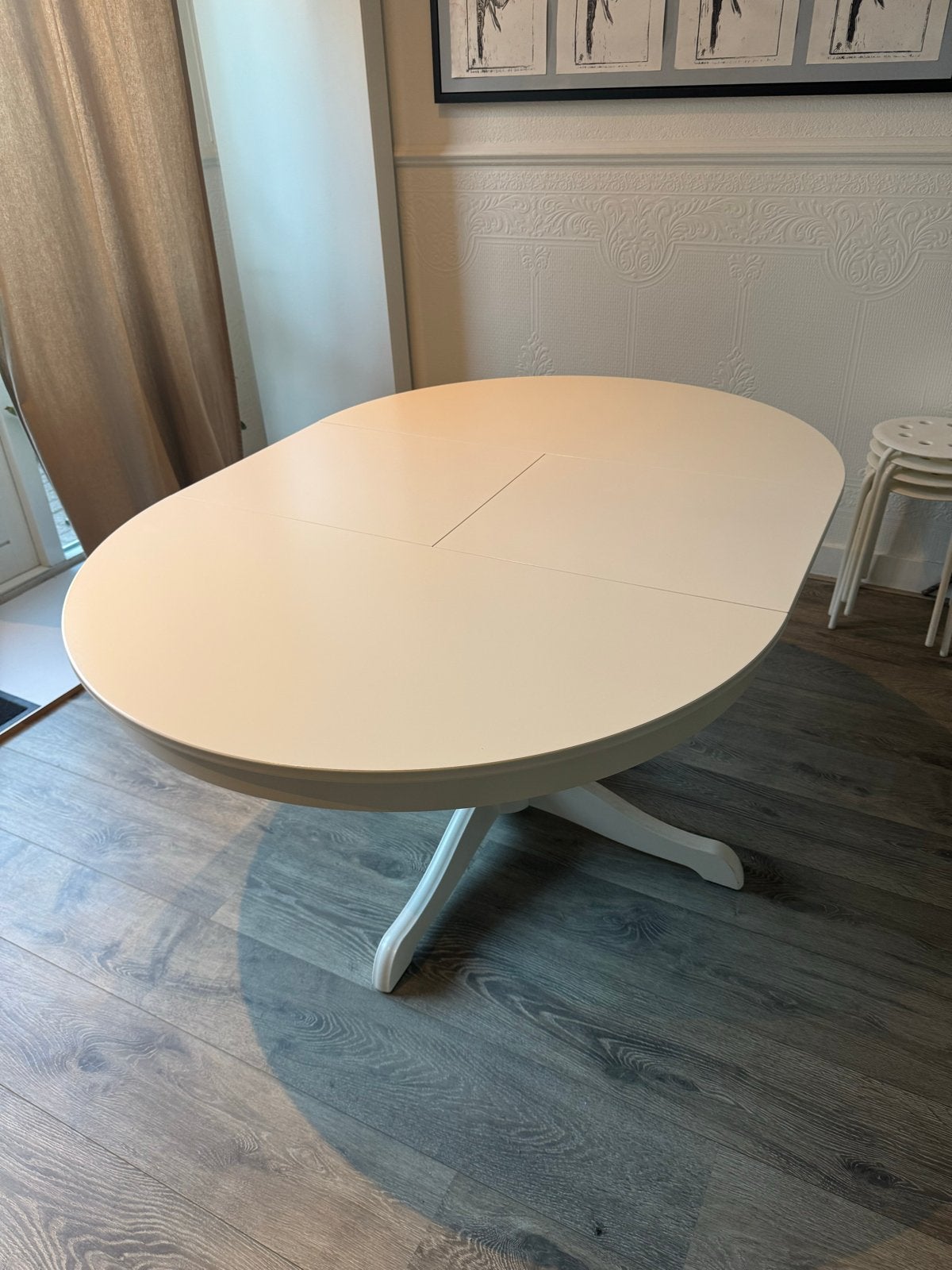 IKEA Uitschuifbare Eettafel - Rond/ovale Vorm, Huis en Inrichting, Tafels | Eettafels, Ophalen, Gebruikt, 100 tot 150 cm, Vijf personen of meer