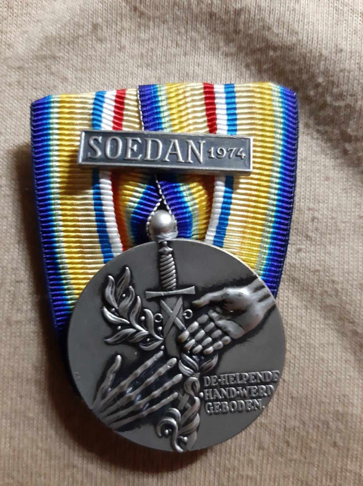 Helpende hand medaille met gesp, Verzenden, Landmacht, Nederland, Lintje, Medaille of Wings
