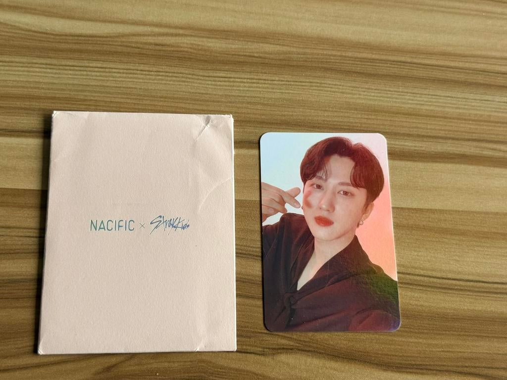 Stray Kids Changbin shinny photo card nacific, Ophalen of Verzenden, Zo goed als nieuw, Foto of Kaart