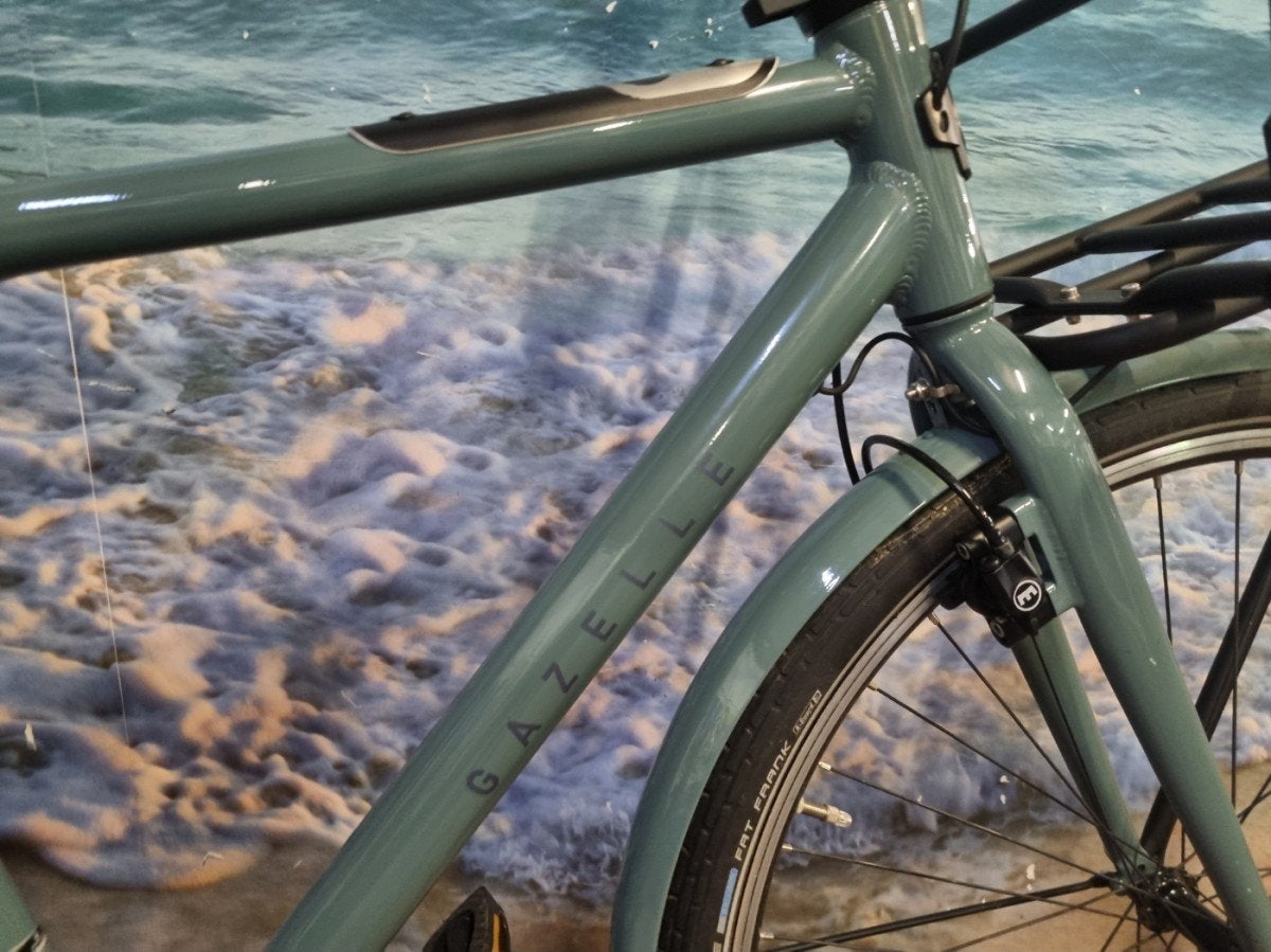 Foto 6 van Gazelle Demo! Heavy Duty C5, riem, Bosch, transportfiets