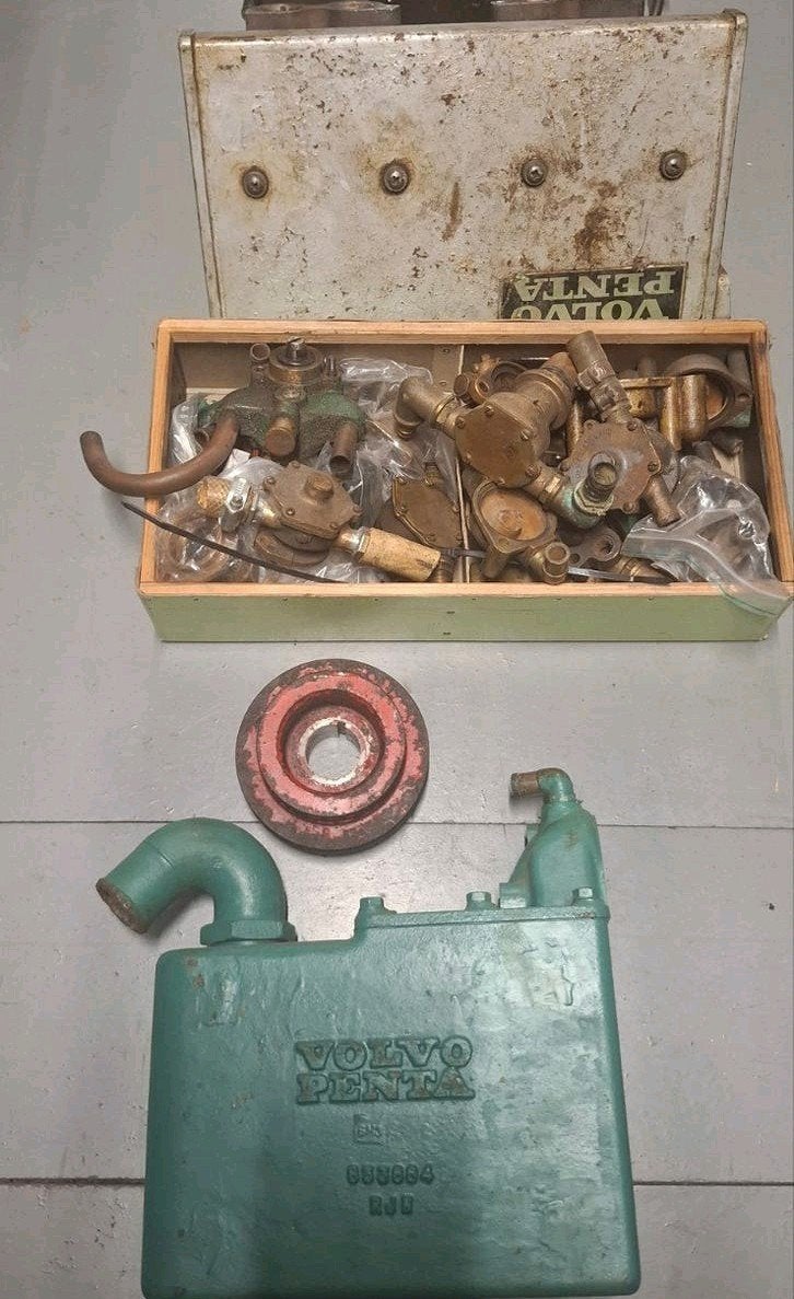 Volvo Penta motordelen diverse onderdelen, Volvo Penta, Gebruikt, Motorboot, Onbekend