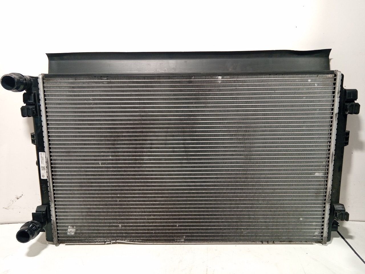 Radiateur Audi A3, Onderdelen@venauto.nl, Van der Ven Autorecycling B.V., Gebruikt, Ettenseweg 76, 4706 PB Roosendaal, The Netherlands