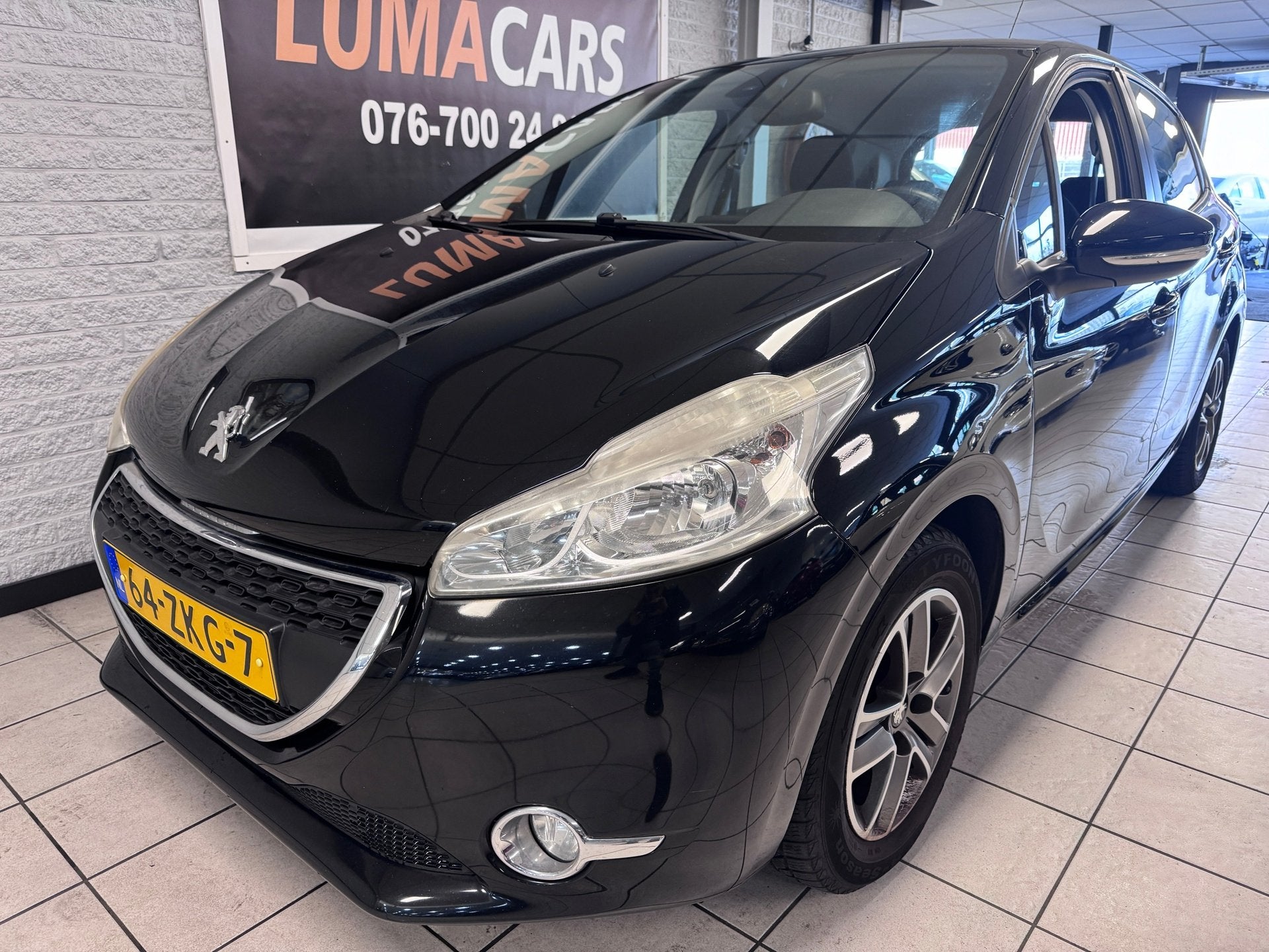 Peugeot 208 1.2 VTi Access | Cruise | PDC | LMV | 5-deurs |, Voorwielaandrijving, Euro 5, Gebruikt, 31 €/maand