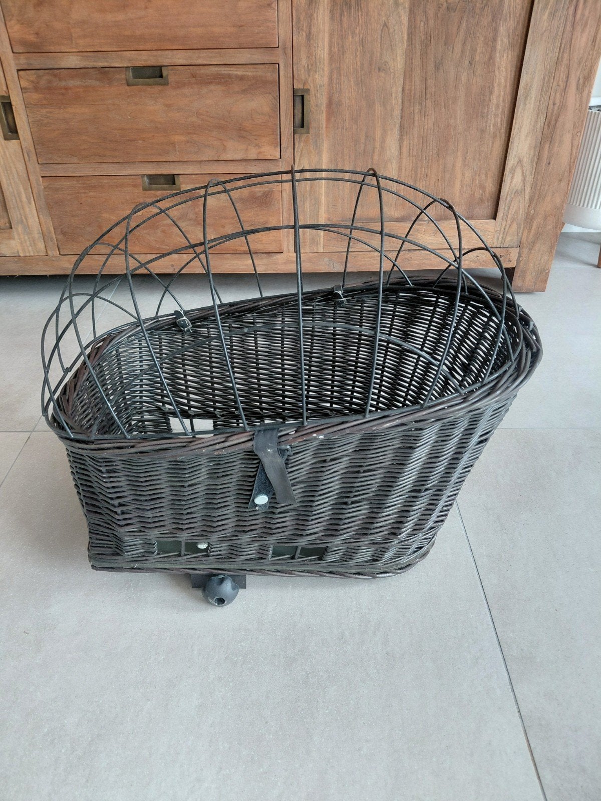 Hondenfietsmand met traliewerk, Ophalen, Gebruikt, Riet