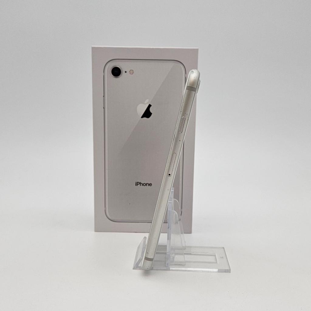 iPhone 8 64GB Silver Compleet in Nette Staat - Accu 86%, Apple, Zo goed als nieuw, Support@apple.com, One Apple Park Way
Cupertino, CA 95014
United States