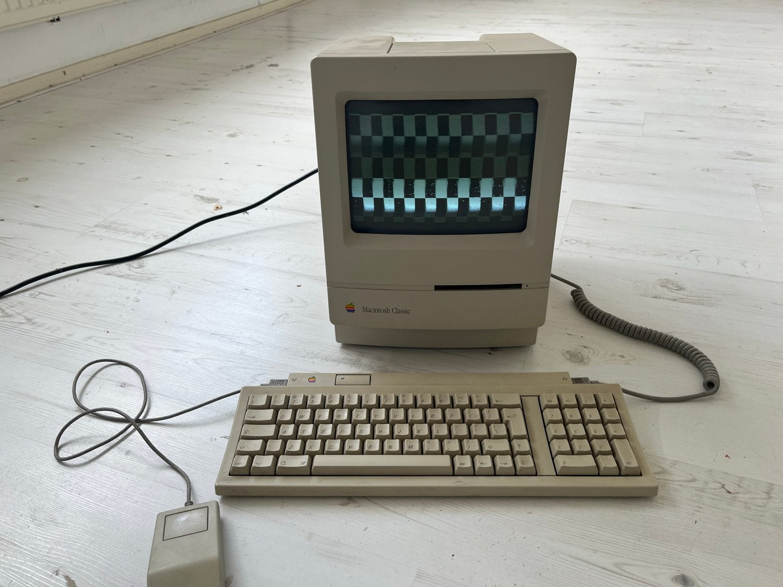 Vintage Apple Macintosh Classic met toetsenbord en muis, Ophalen