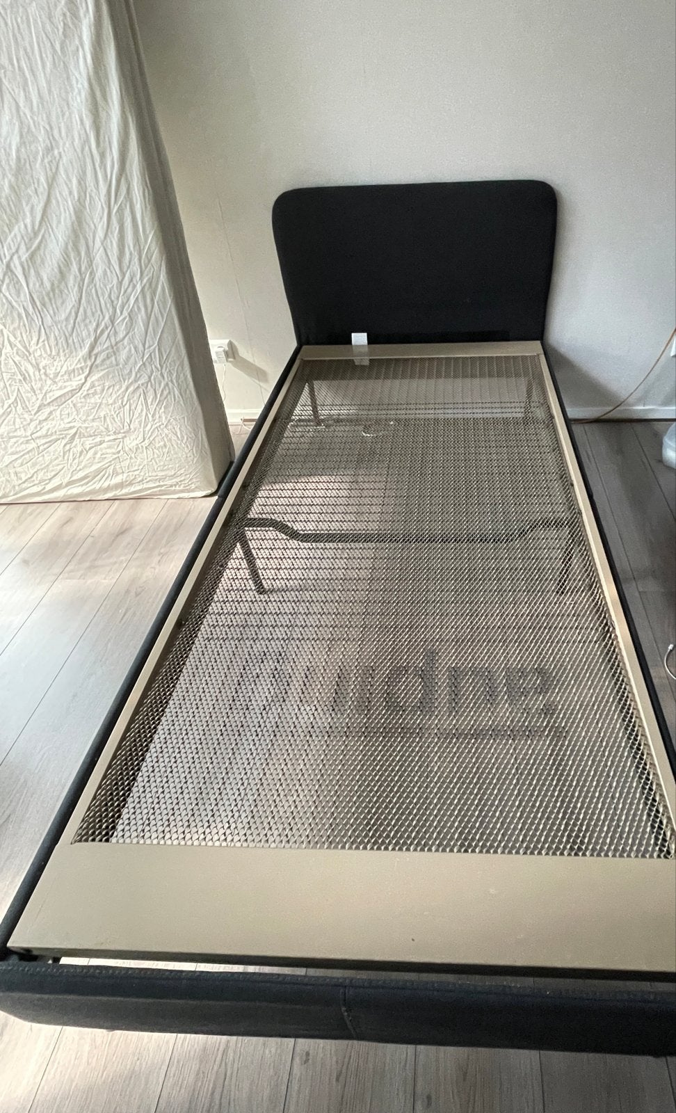 IKEA Slatum bedframe - Eenpersoonsbed zonder spiraalbodem, Gebruikt, 90 cm, Eenpersoons, Zwart