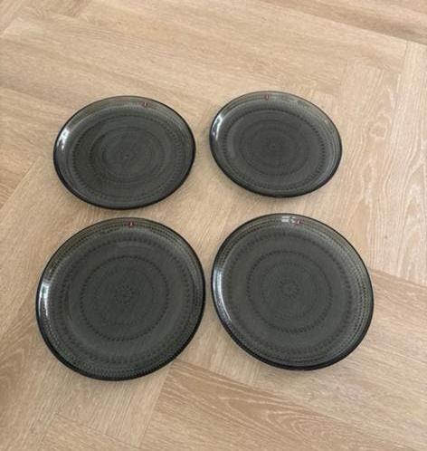 Iittala Kastehelmi borden grijs nieuw, Nieuw, Ophalen of Verzenden, Bord(en), Overige stijlen
