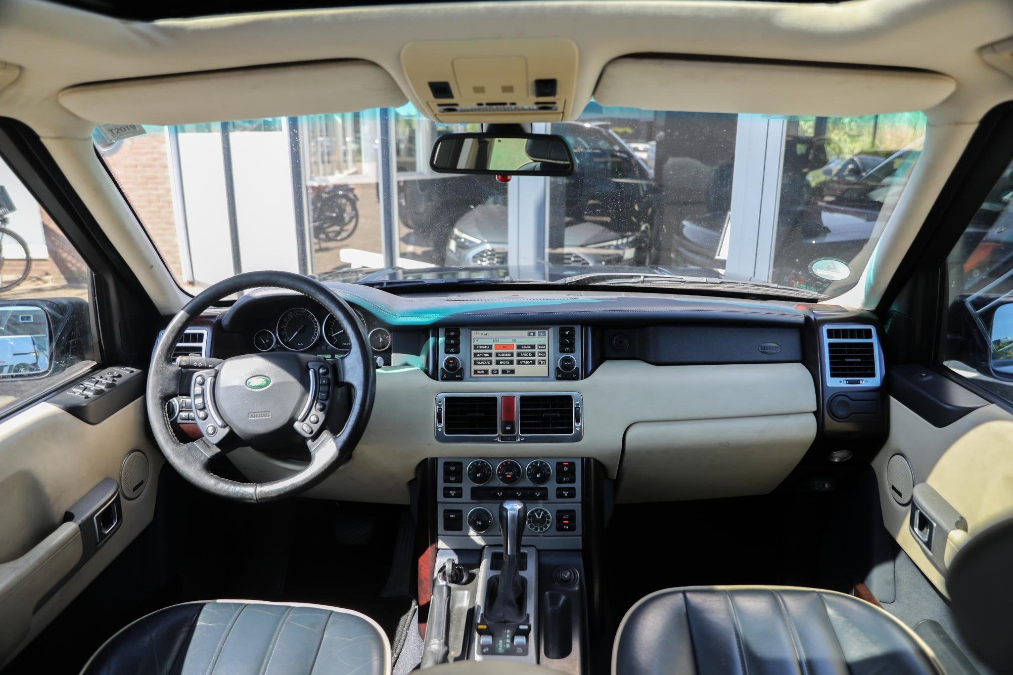 Land Rover Range Rover 4.4 V8 HSE | YOUNGTIMER BTW AUTO | Tr, Auto's, Land Rover, Automaat, Stof, 8 cilinders, Blauw