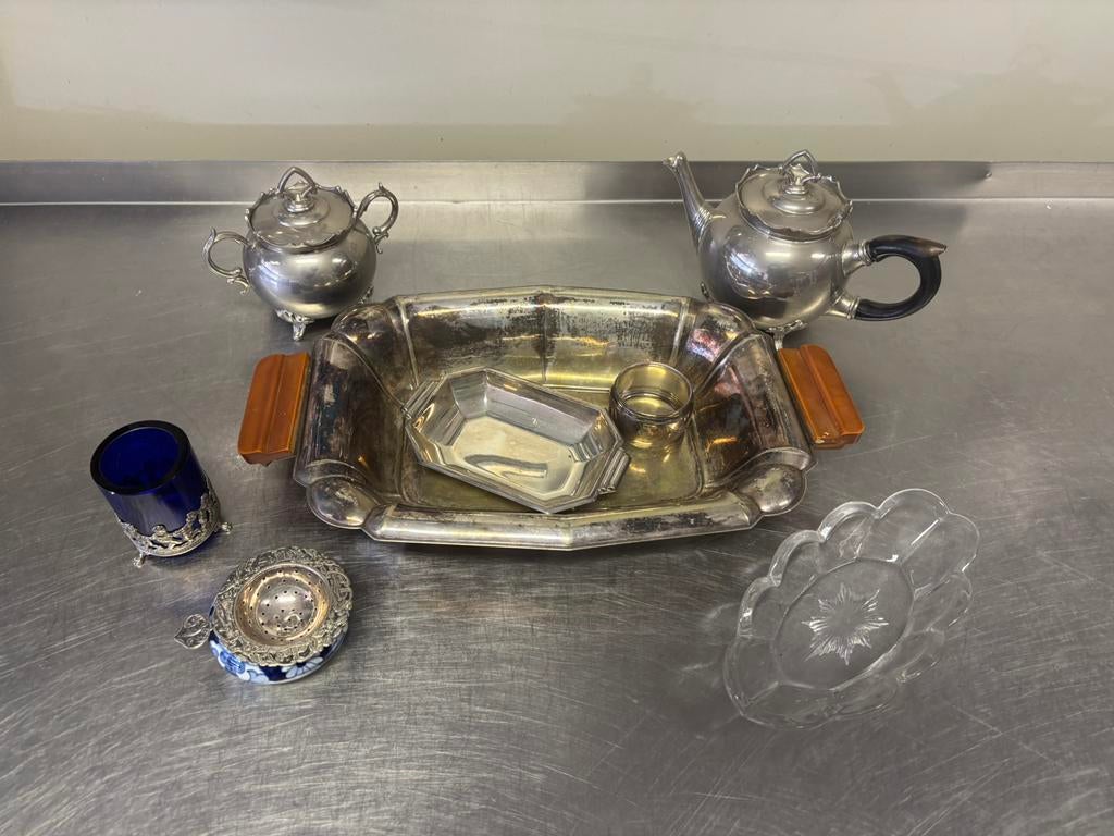 Vintage Zilverkleurig Theeservies met Dienblad, Ophalen of Verzenden, Zilver