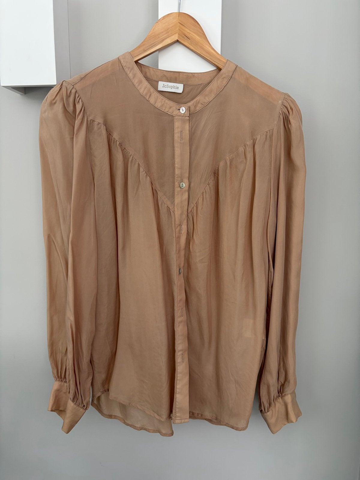 JC Sophie Blouse Maat 36 - Nieuw met zachte glans, Kleding | Dames, Ophalen of Verzenden, Nieuw, Maat 36 (S), Beige