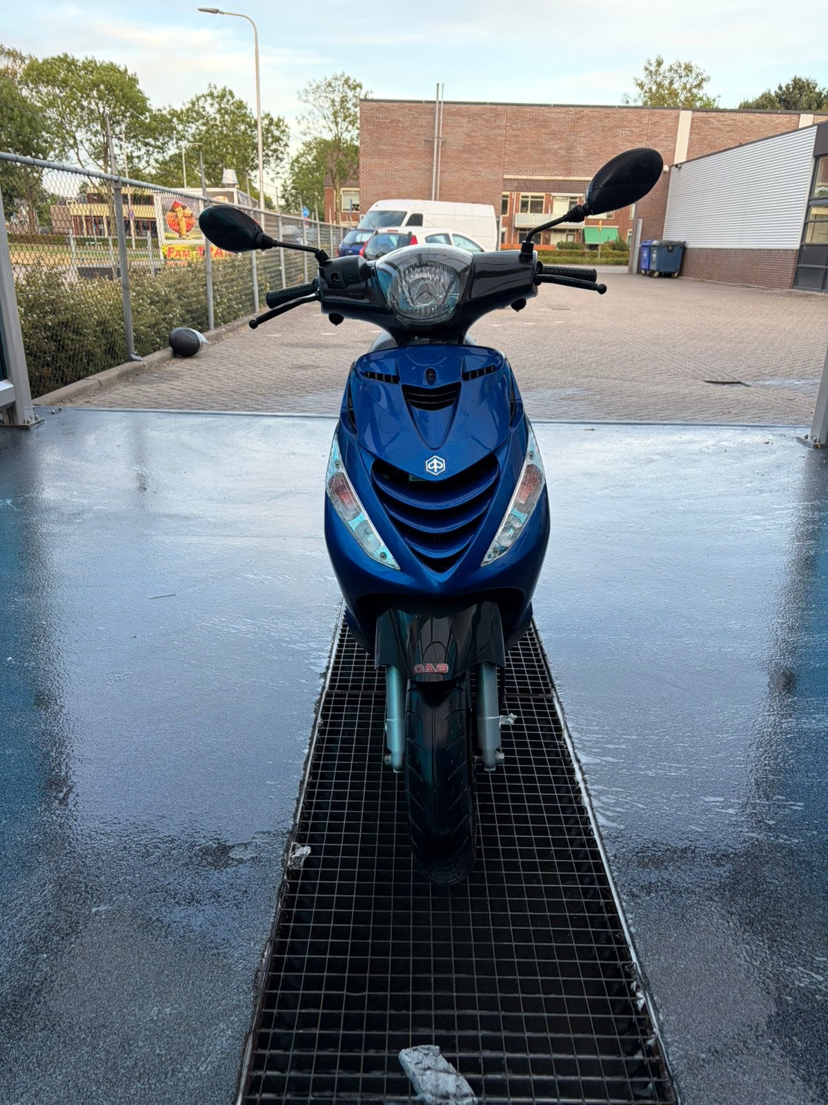 Zip 4takt 2021 50cc, Fietsen en Brommers, Scooters | Piaggio, Ophalen, Maximaal 45 km/u, Zip, Zo goed als nieuw