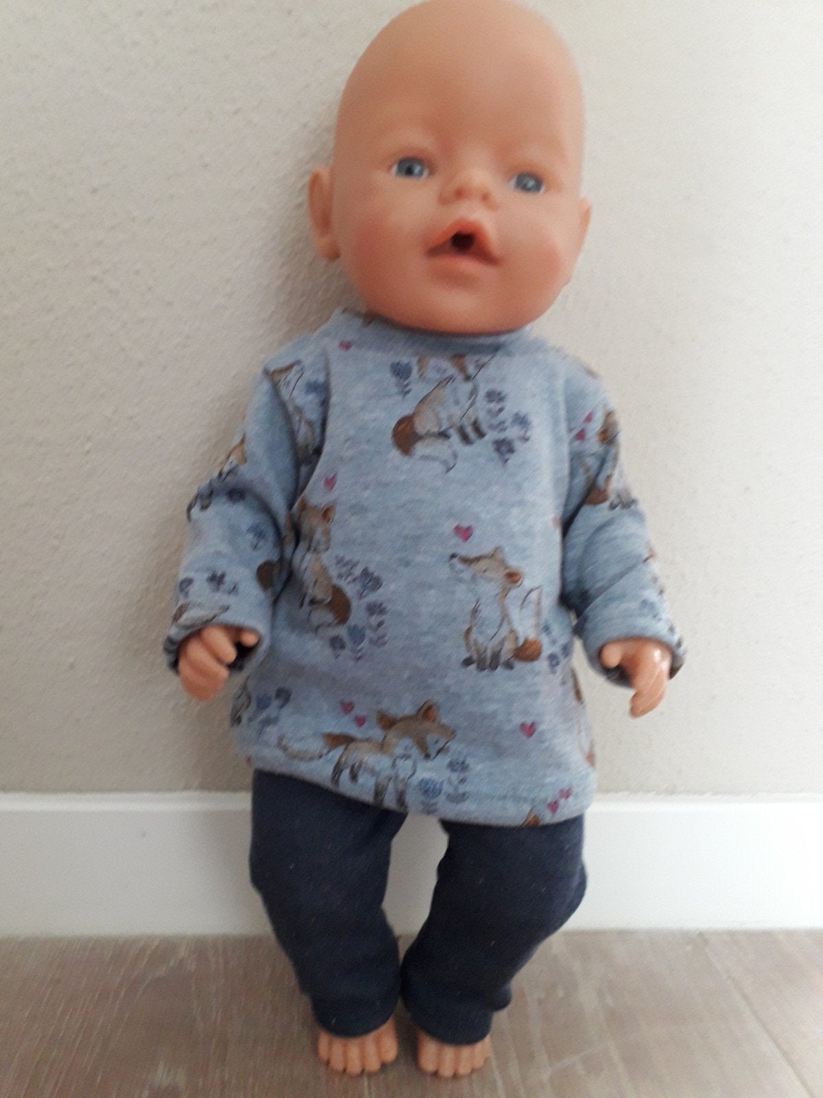 Poppenkleertjes babypop 43 cm, Ophalen of Verzenden, Nieuw, Babypop